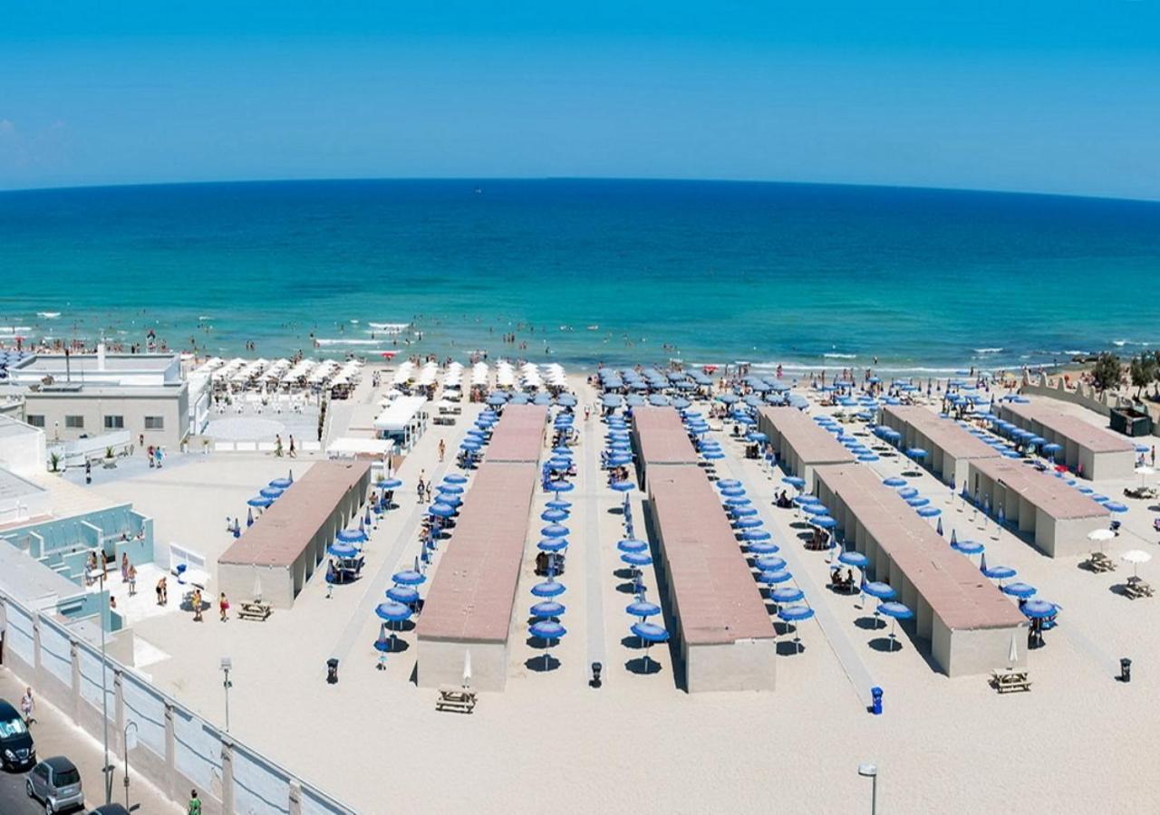 Appartamento Di Fronte Al Mare By Apulia Accommodation Бари Экстерьер фото